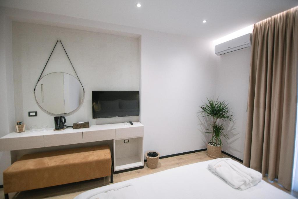 Family Room — Desk & TV